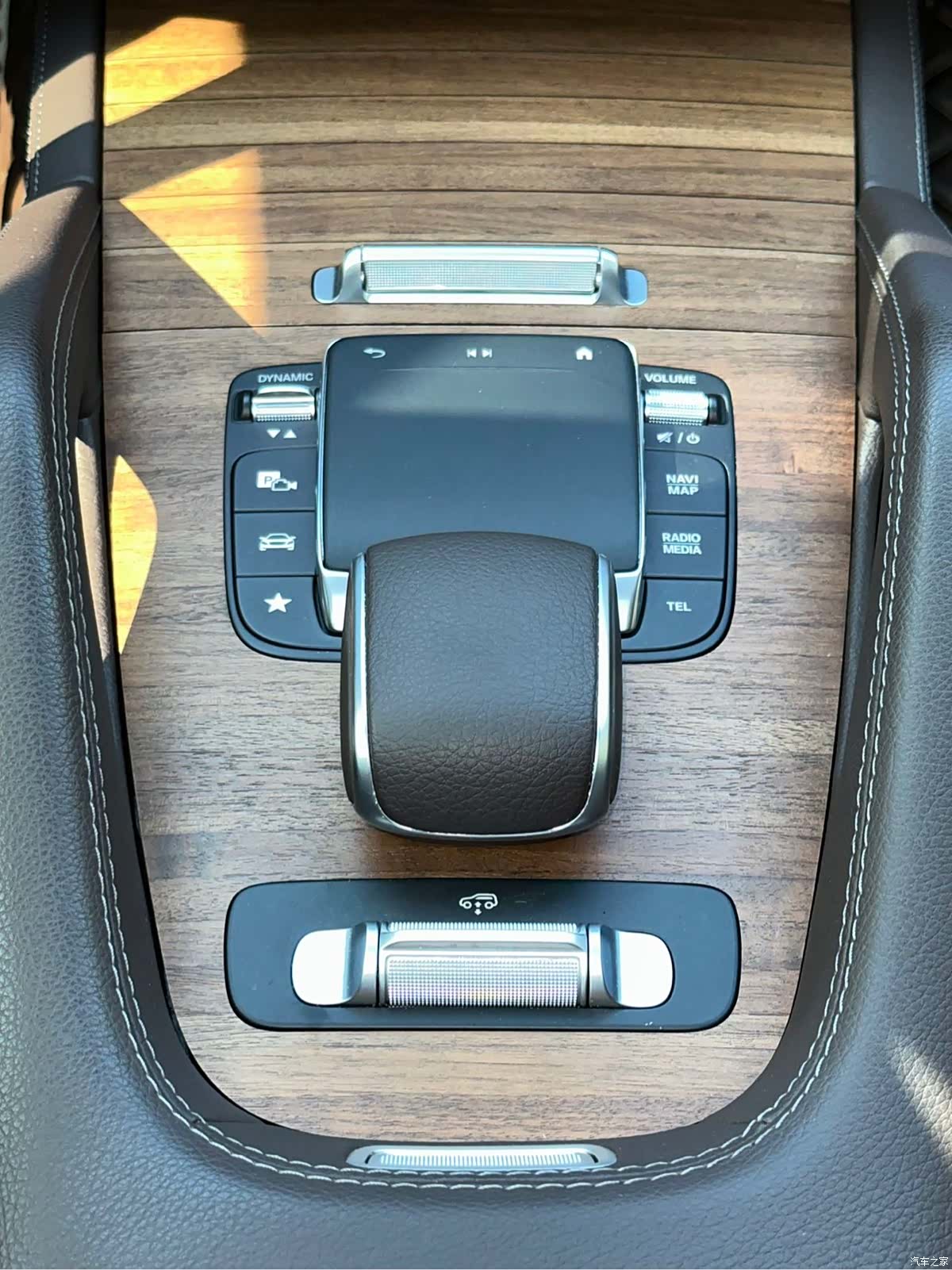 Mercedes-Benz GLS, 2024 19