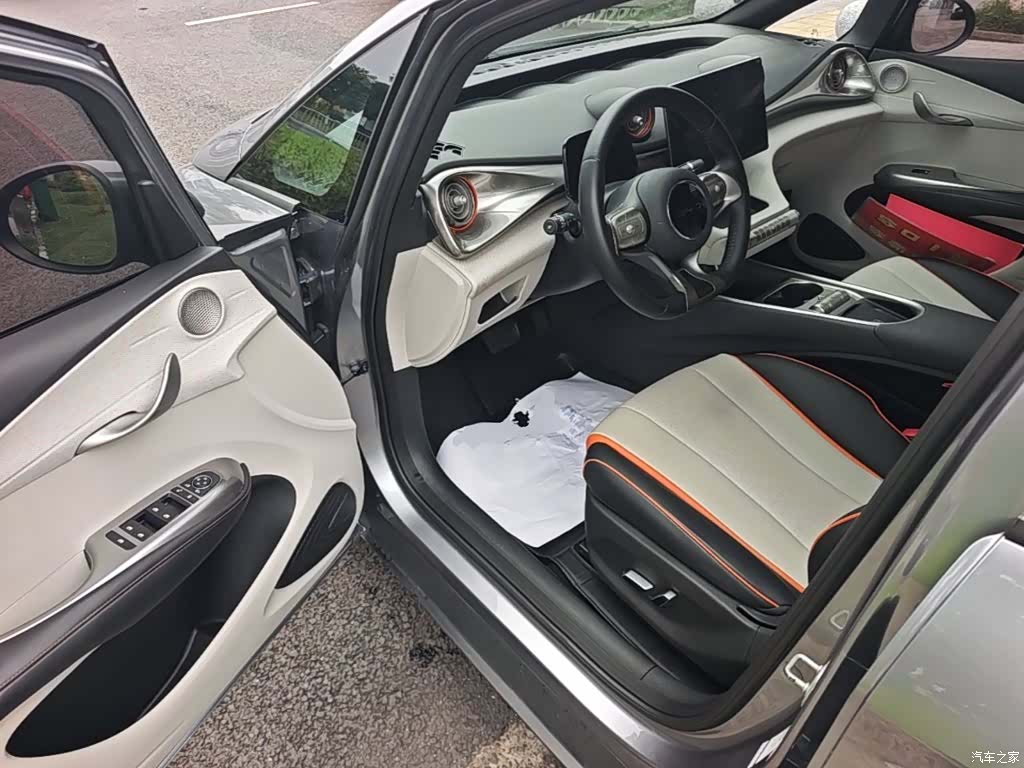 BYD Dolphin, 2022 16