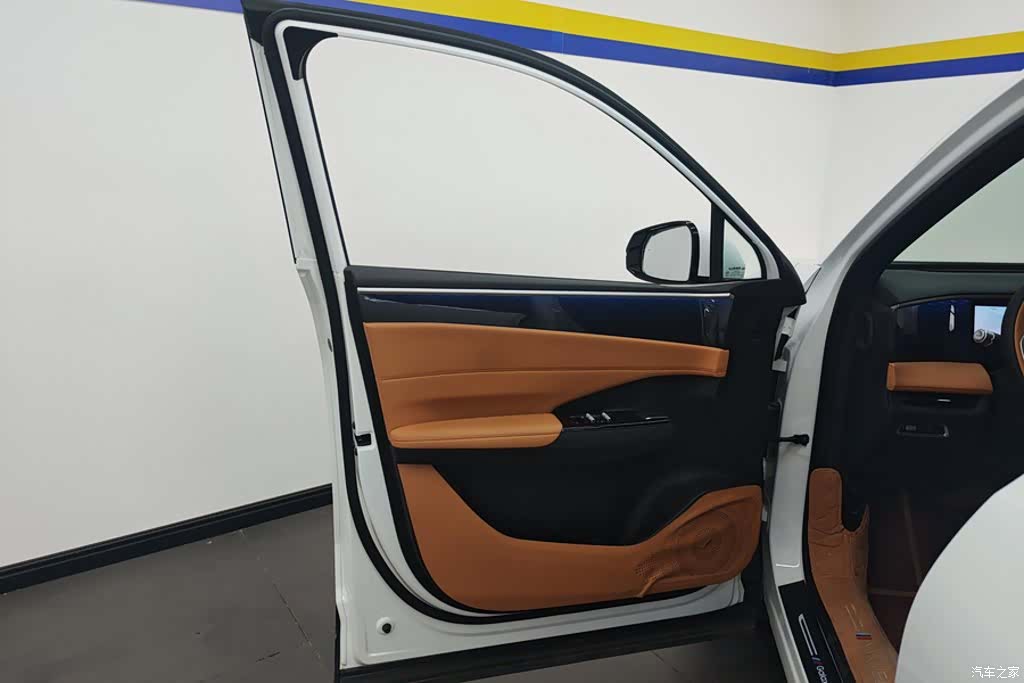 Geely Galaxy L7, 2024 7
