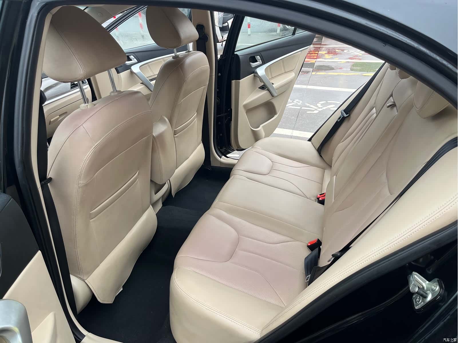 Geely Emgrand, 2017 7