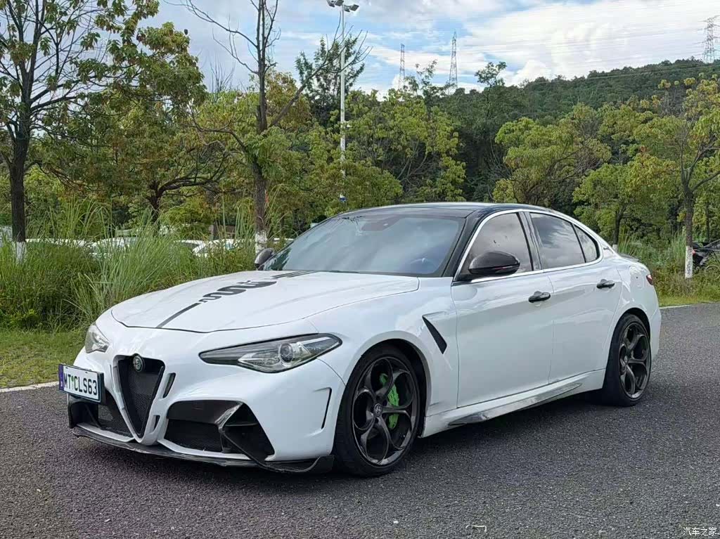 Alfa Romeo Giulia, 2017 3