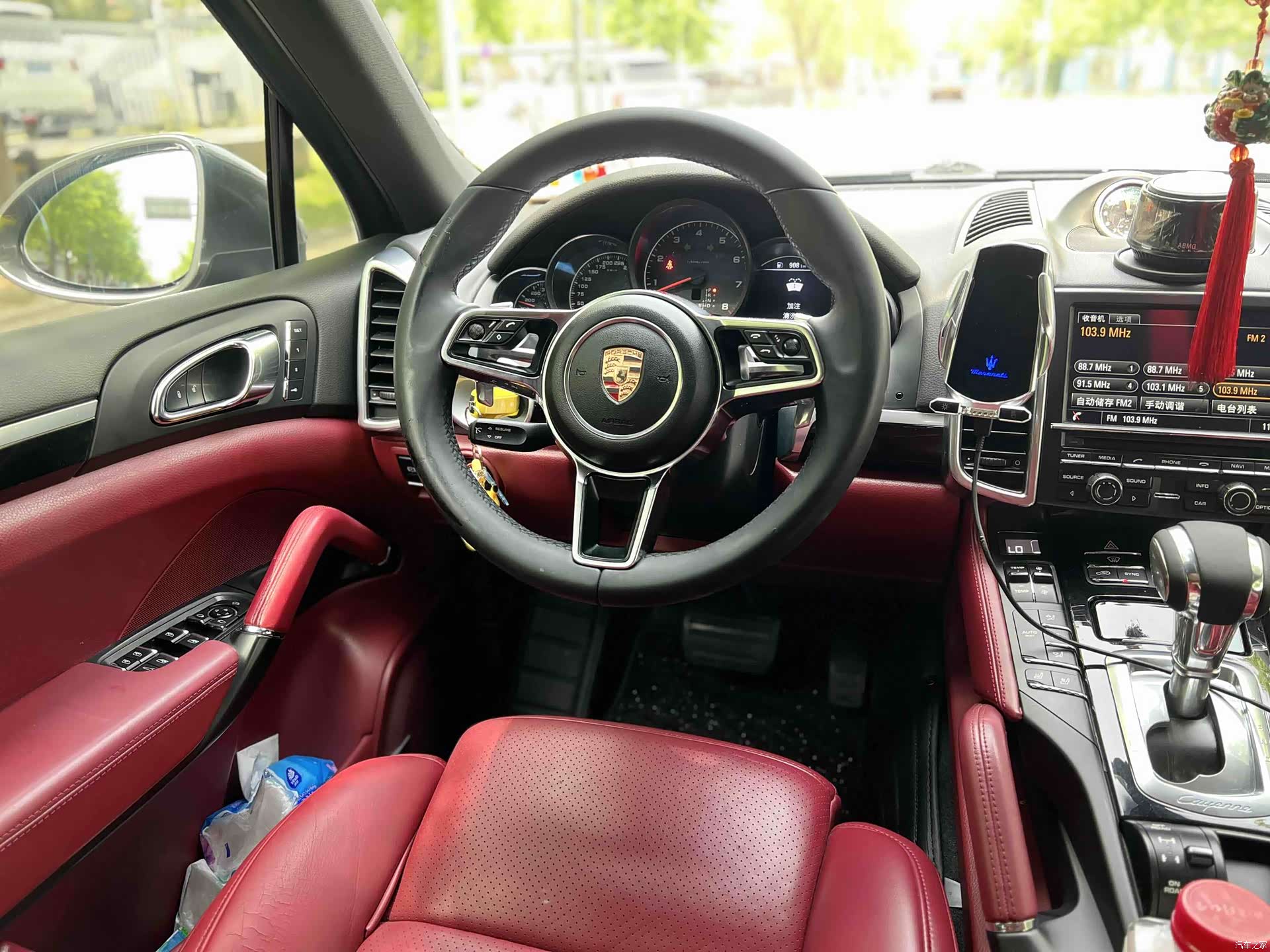 Porsche Cayenne, 2015 10