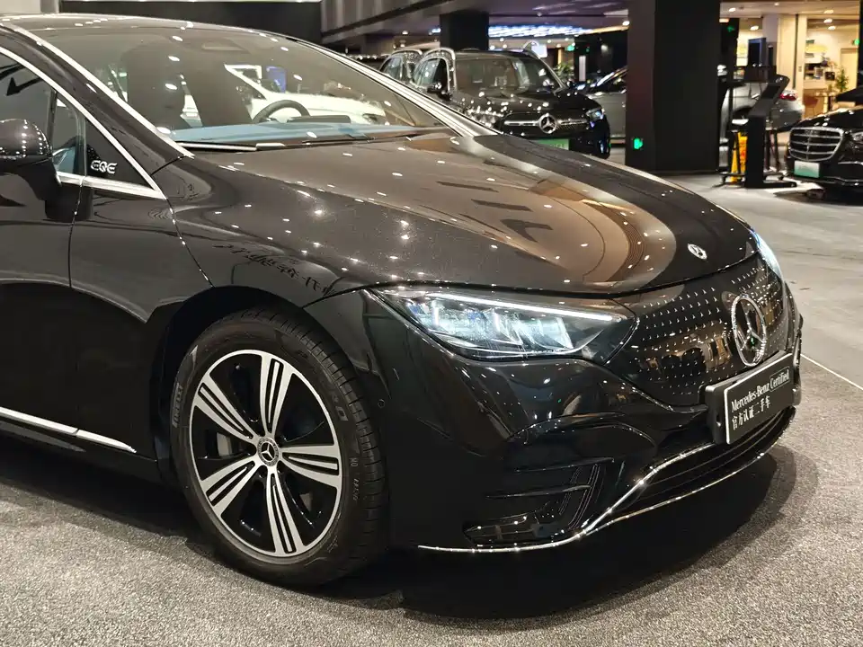 Mercedes-Benz EQE