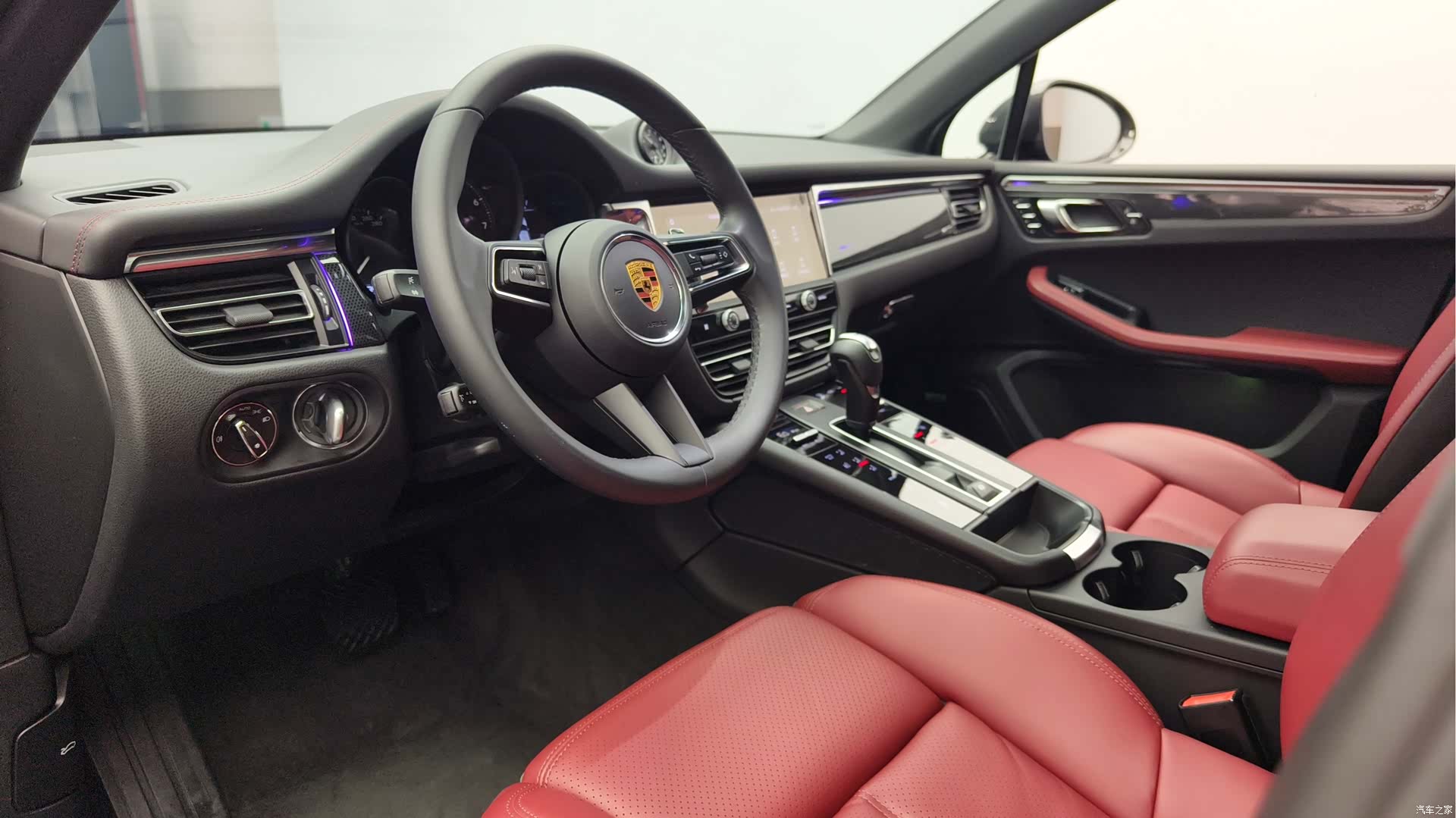 Porsche Macan, 2024 14