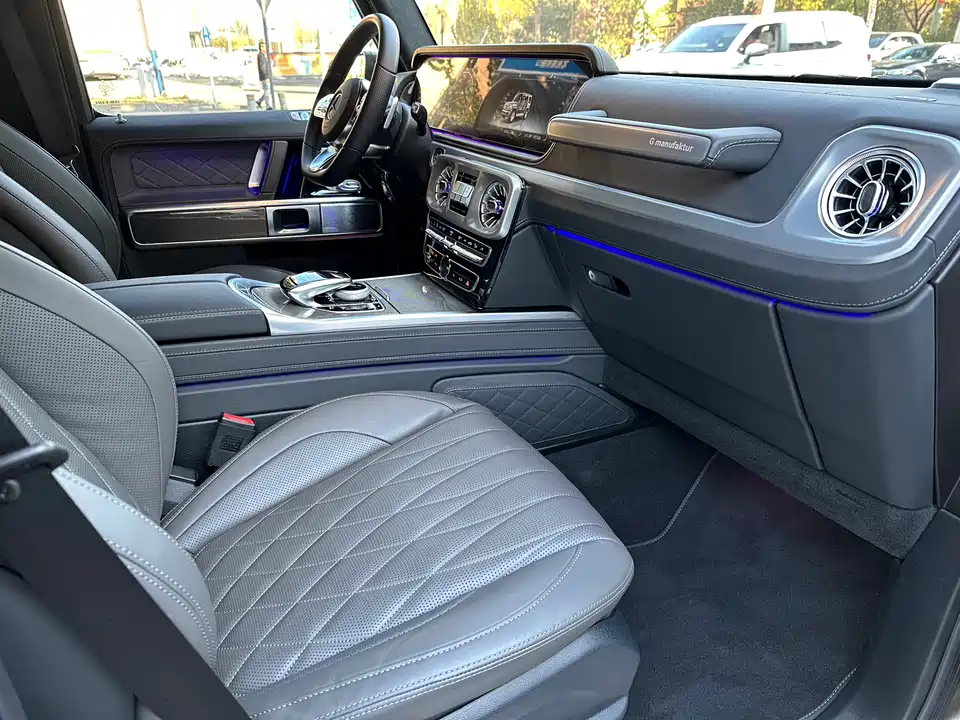 Mercedes-Benz G-class