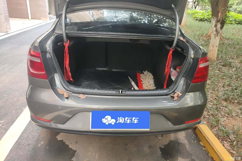 Volkswagen Bora, 2013 4