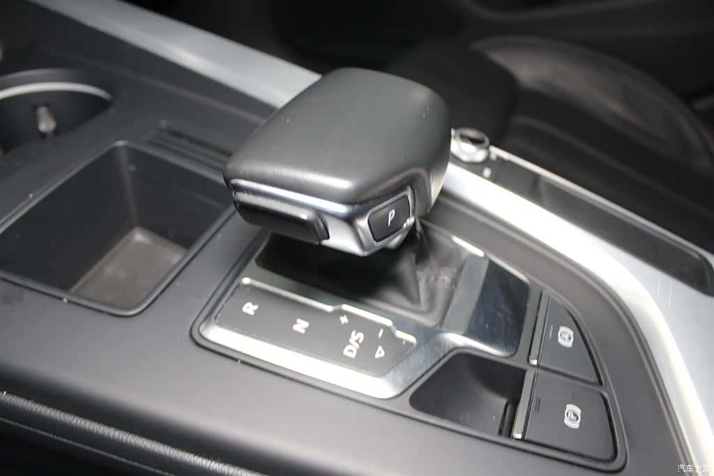 Audi A4L, 2024 10