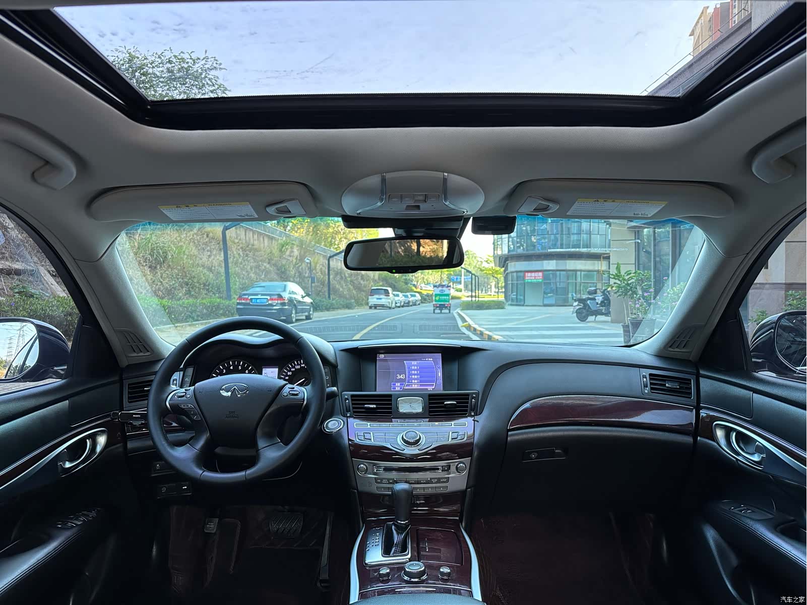 Infiniti Q70, 2019 14