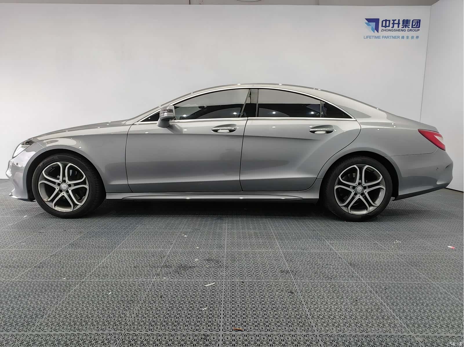 Mercedes-Benz CLS, 2015 7
