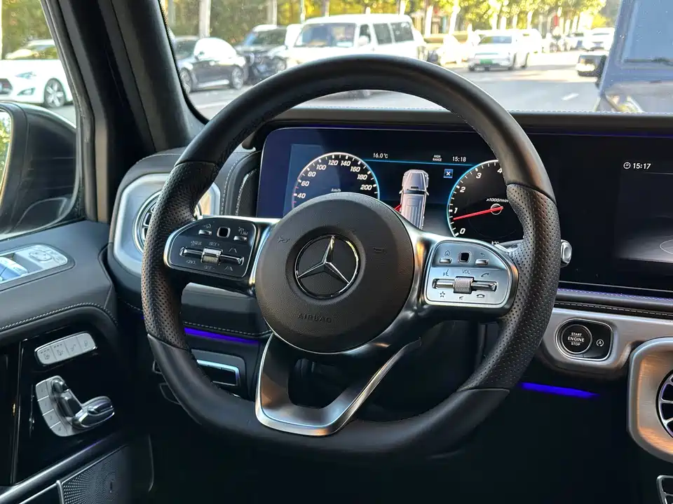 Mercedes-Benz G-class