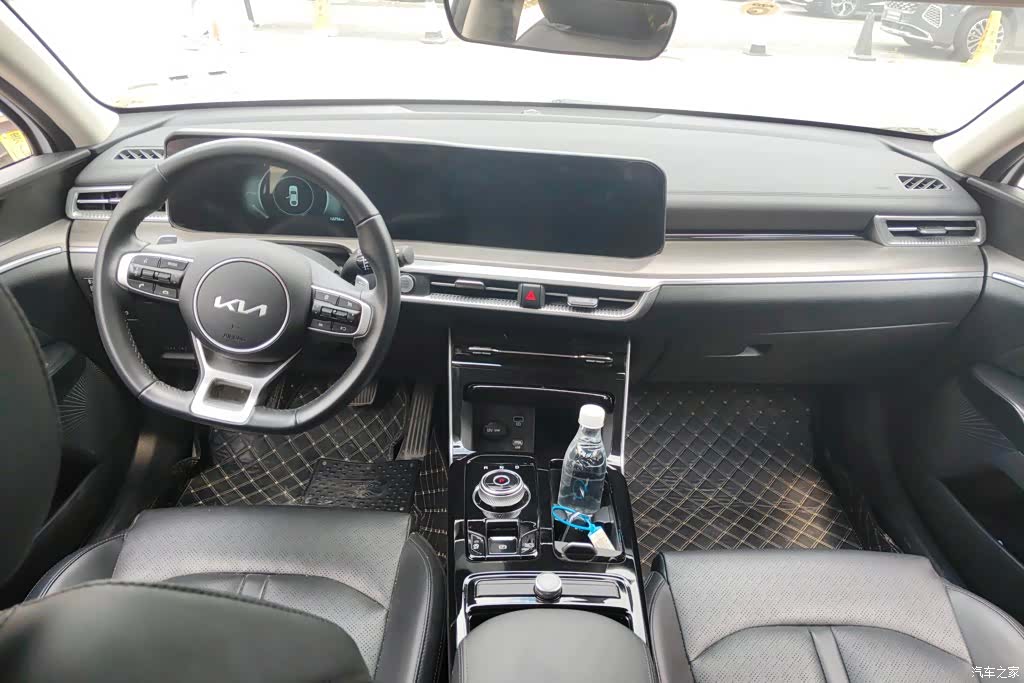 Kia K5, 2025 12