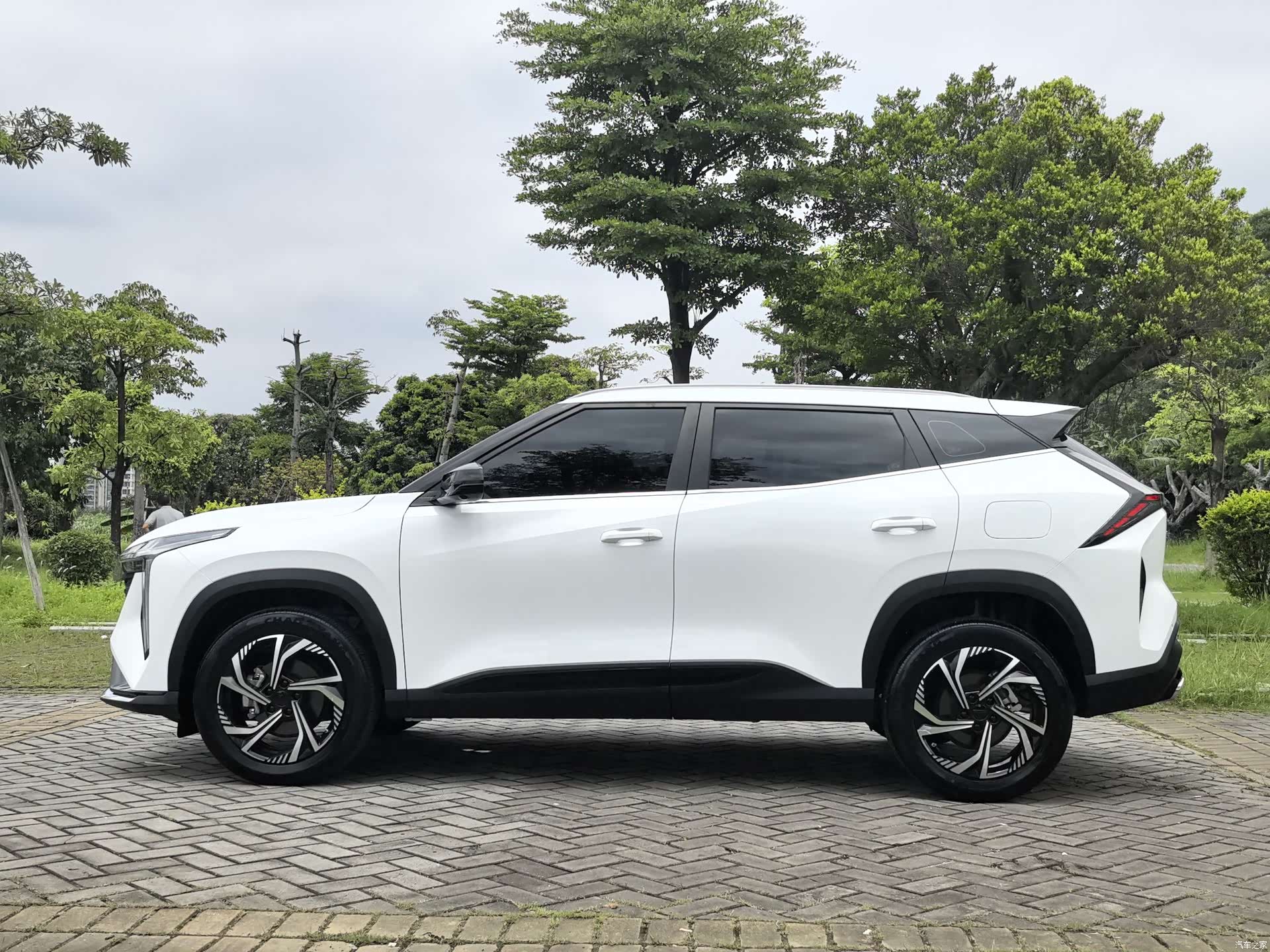 Geely Boyue, 2024 4