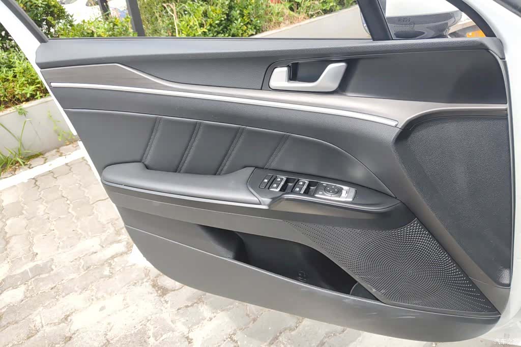 Kia K5, 2025 7