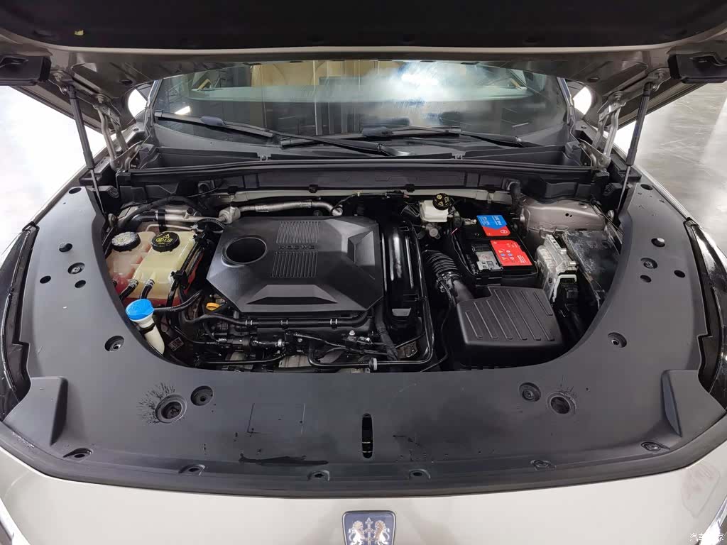 Roewe RX5, 2022 6