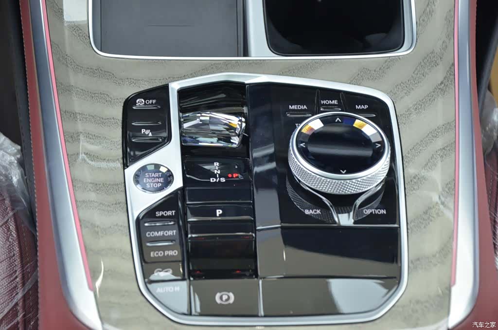BMW X5, 2026 9