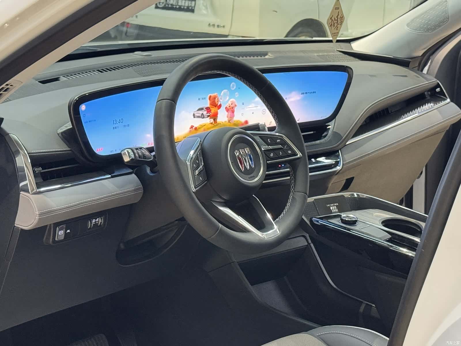 Buick E5, 2025 9