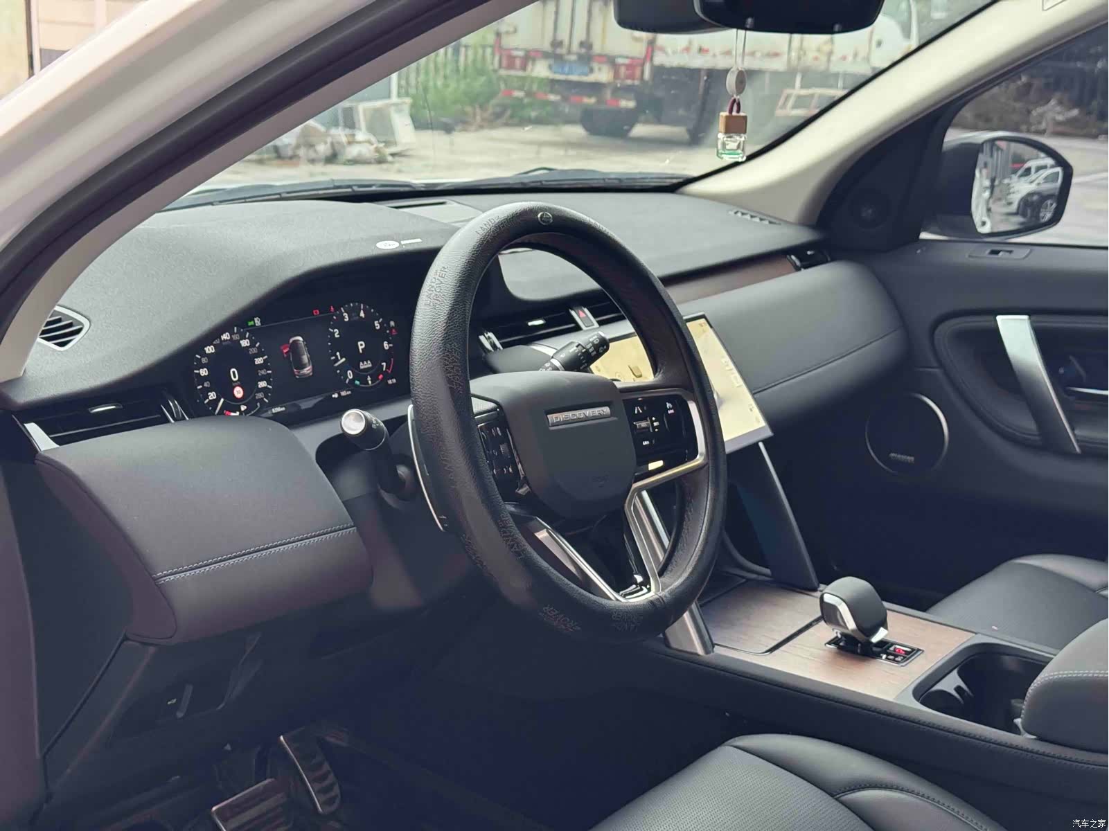 Land Rover Discovery, 2024 9