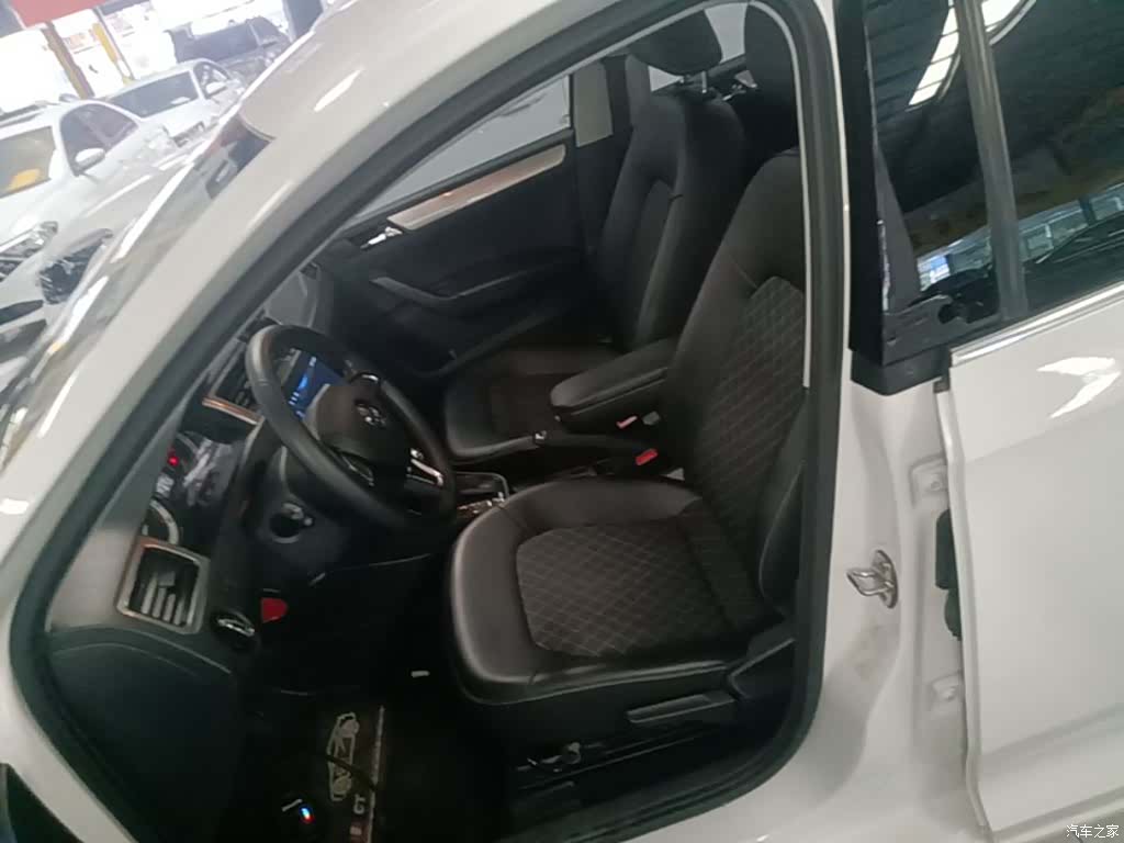 Skoda Rapid, 2020 15