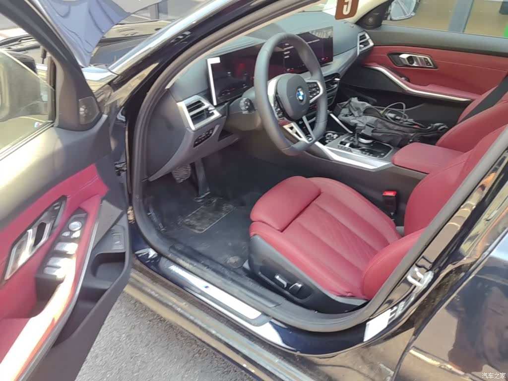BMW 3 Series, 2025 23