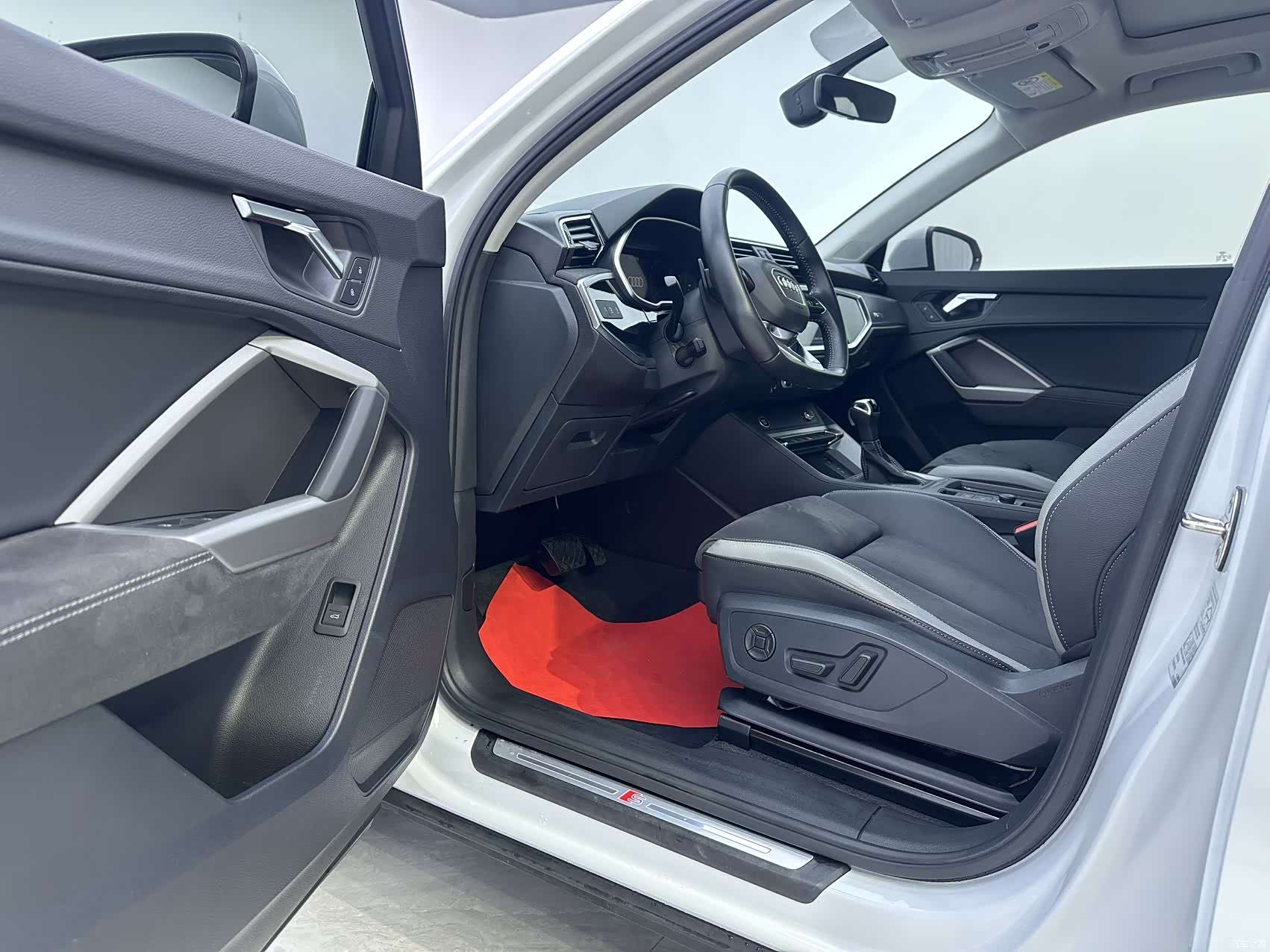 Audi Q3, 2022 8