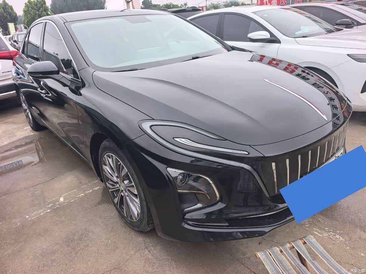 Hongqi QM5, 2022 3