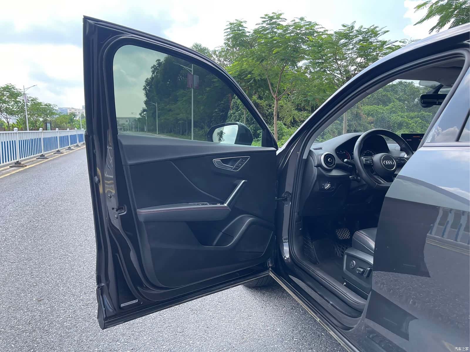 Audi Q2L, 2022 21