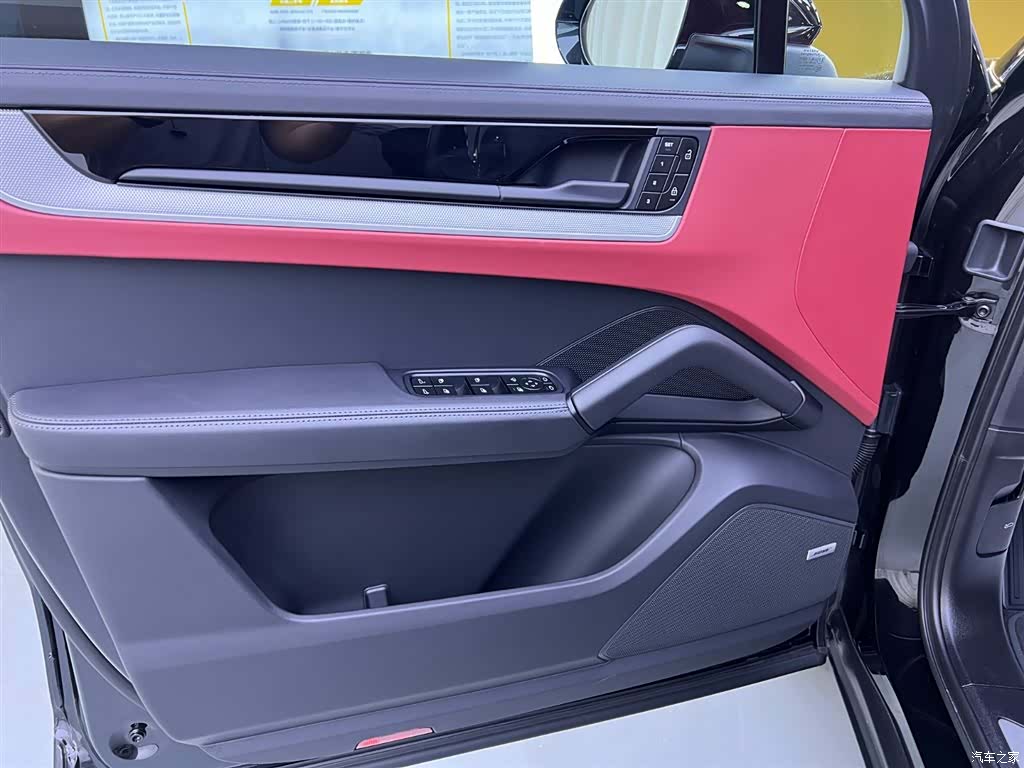 Porsche Cayenne, 2024 18