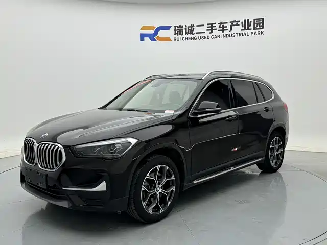 BMW X1 2021 — купить из Китая под заказ