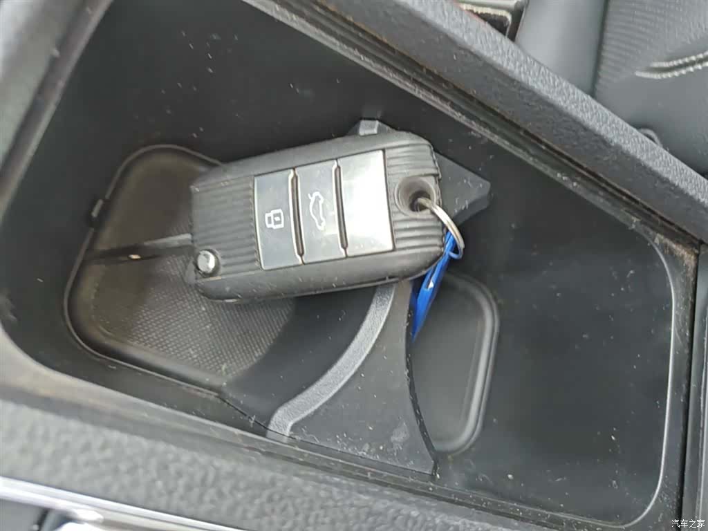 Roewe RX5, 2018 17