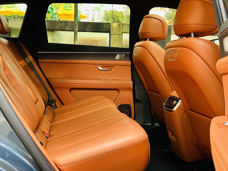 AITO Ask the world M7