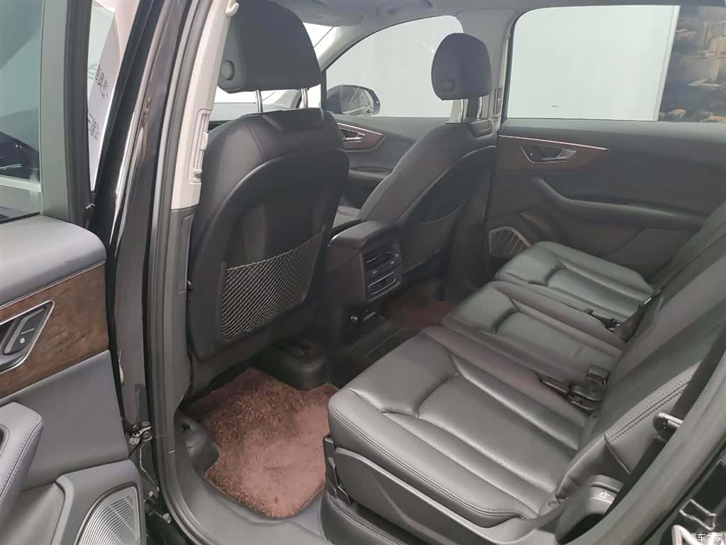 Audi Q7, 2024 24