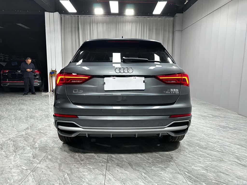 Audi Q3, 2022 все фото