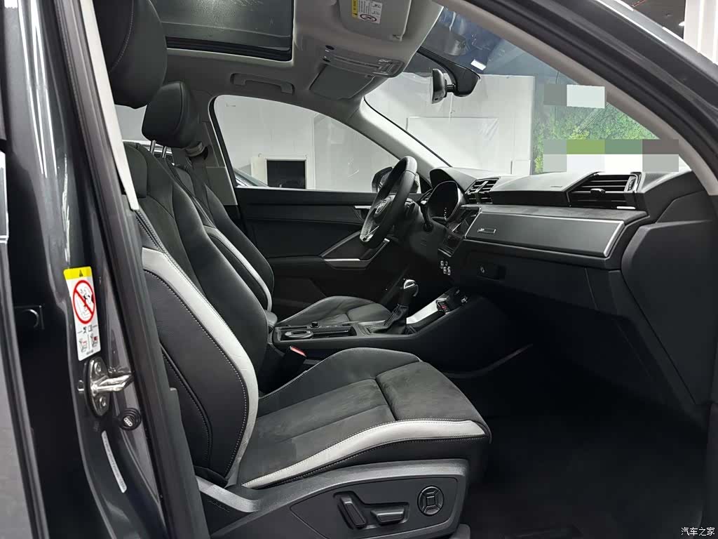 Audi Q3, 2022 12