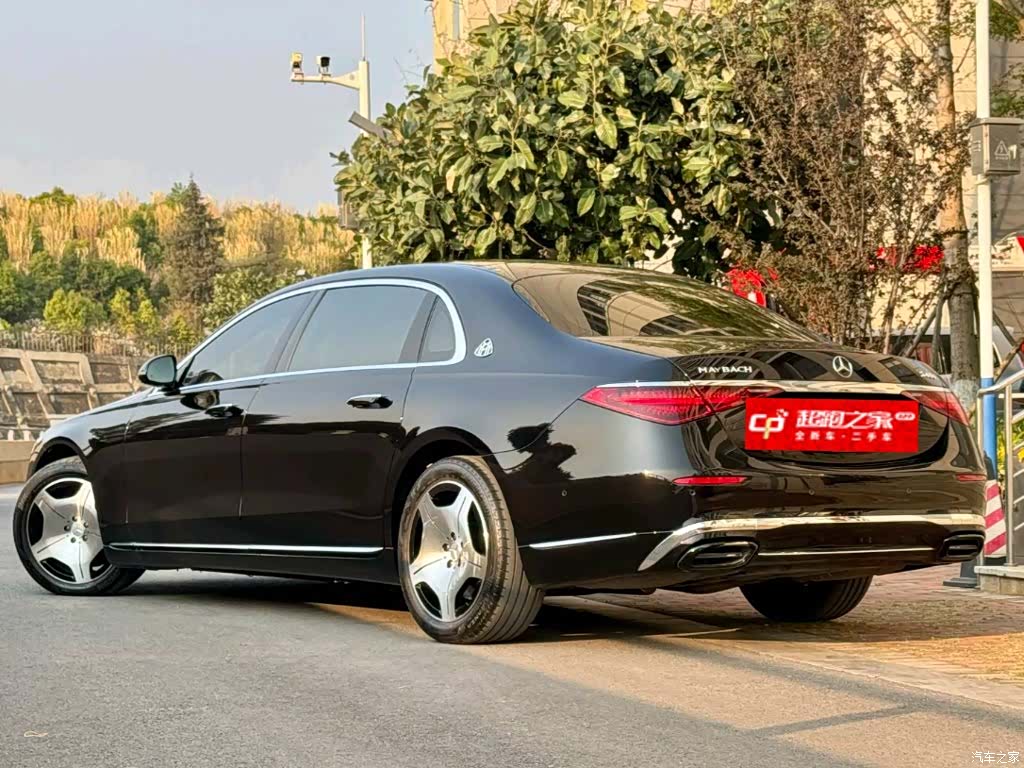 Maybach S-Class, 2023 4