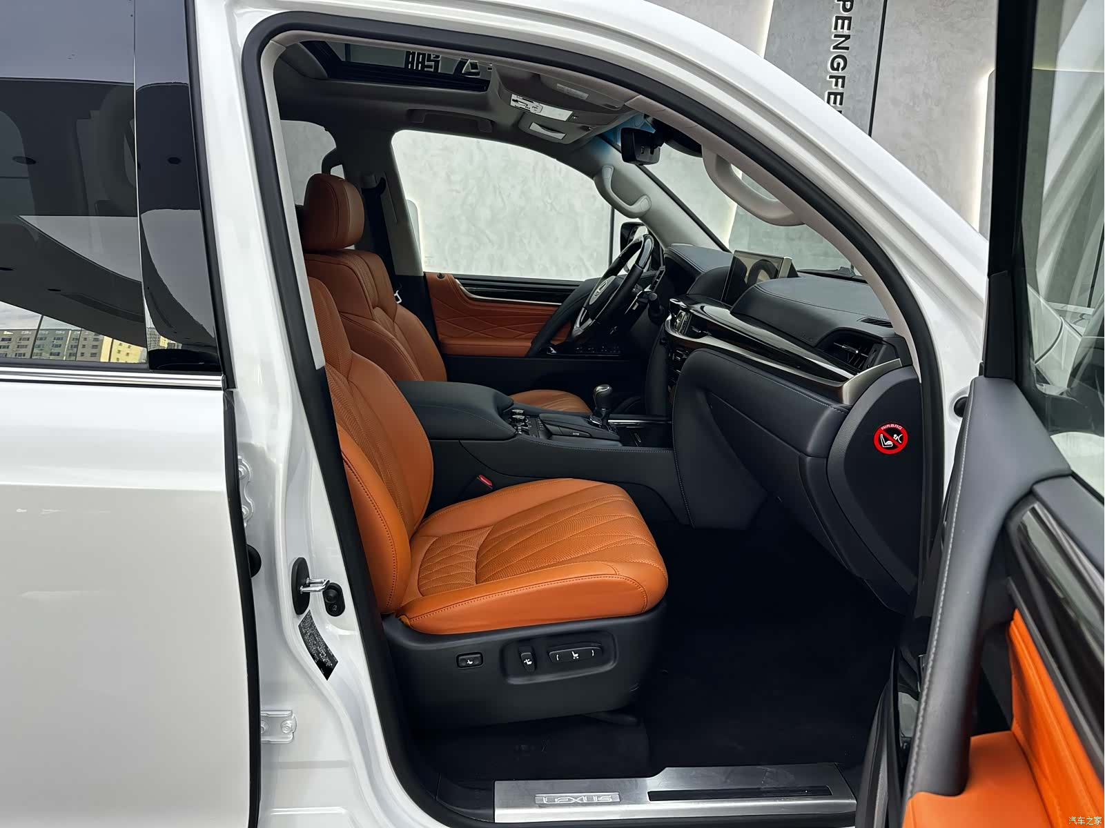 Lexus LX, 2020 11
