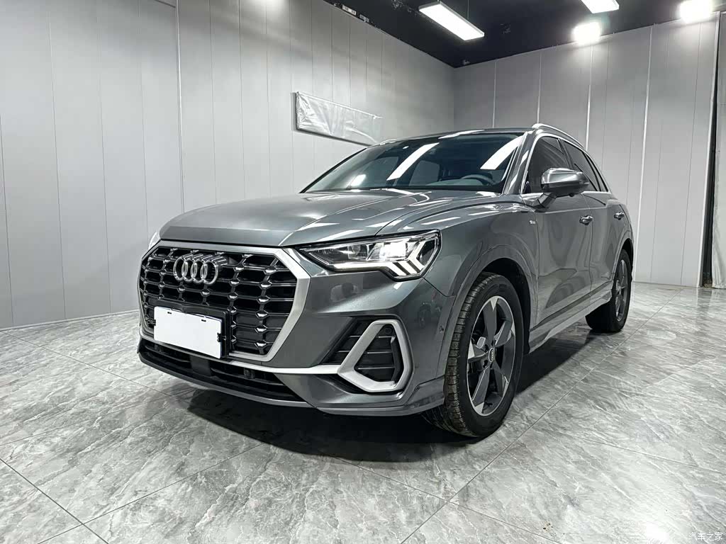 Audi Q3, 2022 1