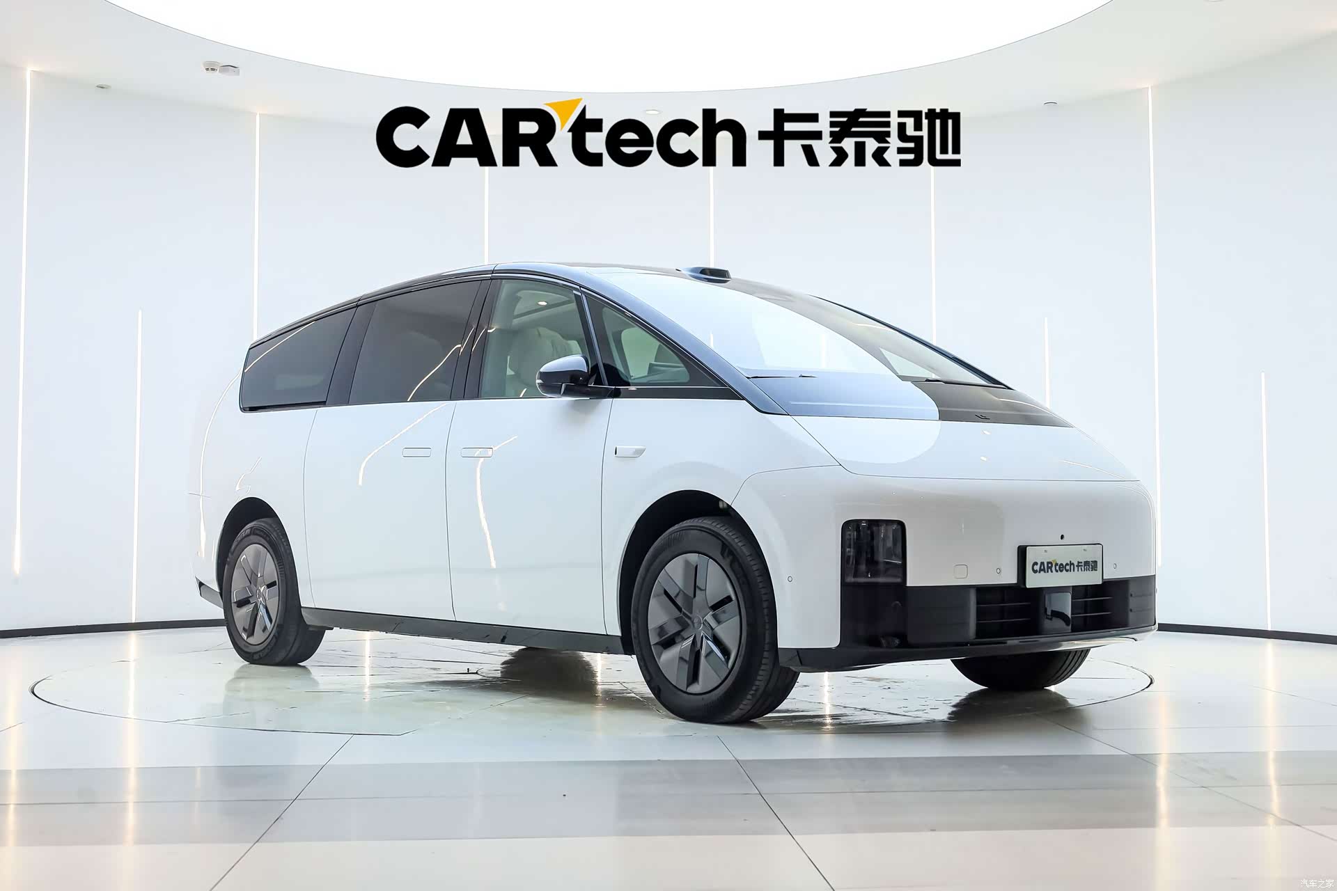 Li Auto MEGA, 2025 3