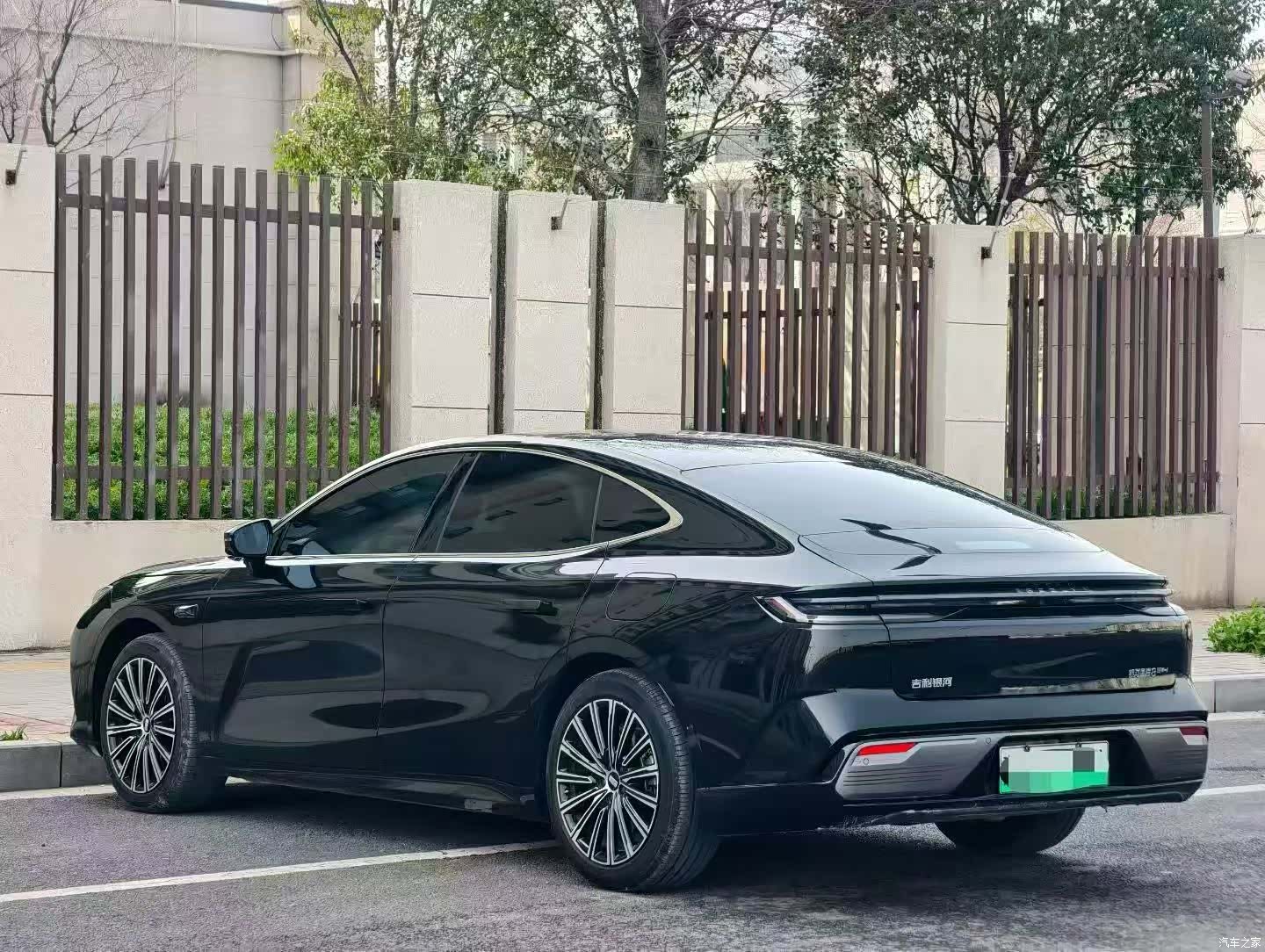 Geely 8, 2025 7