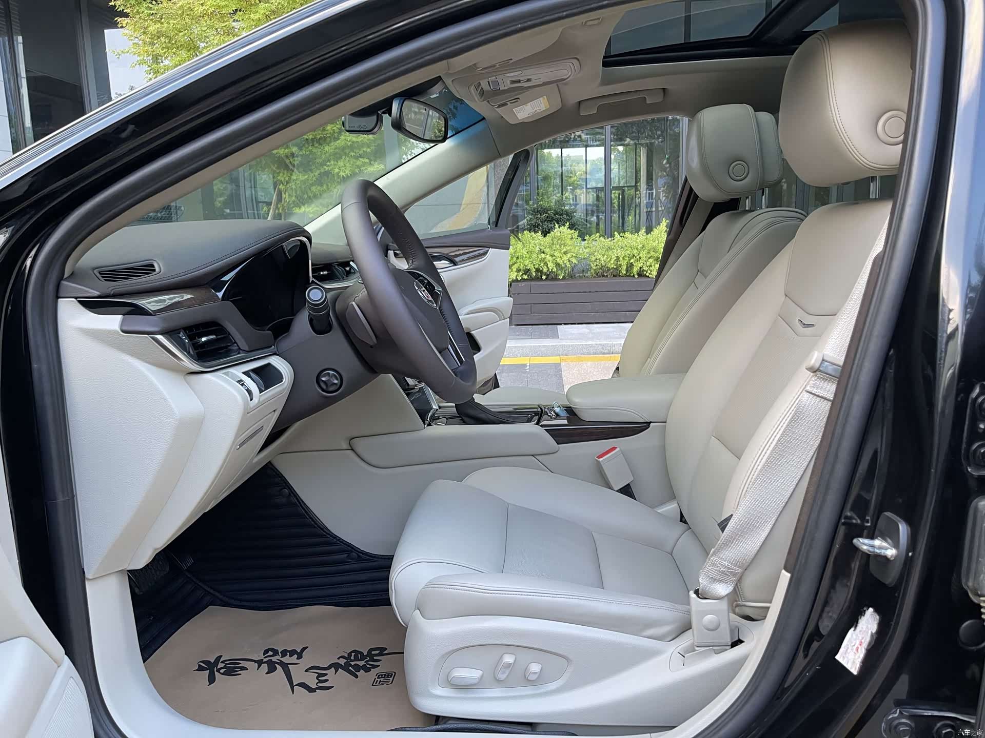Cadillac XTS, 2014 10