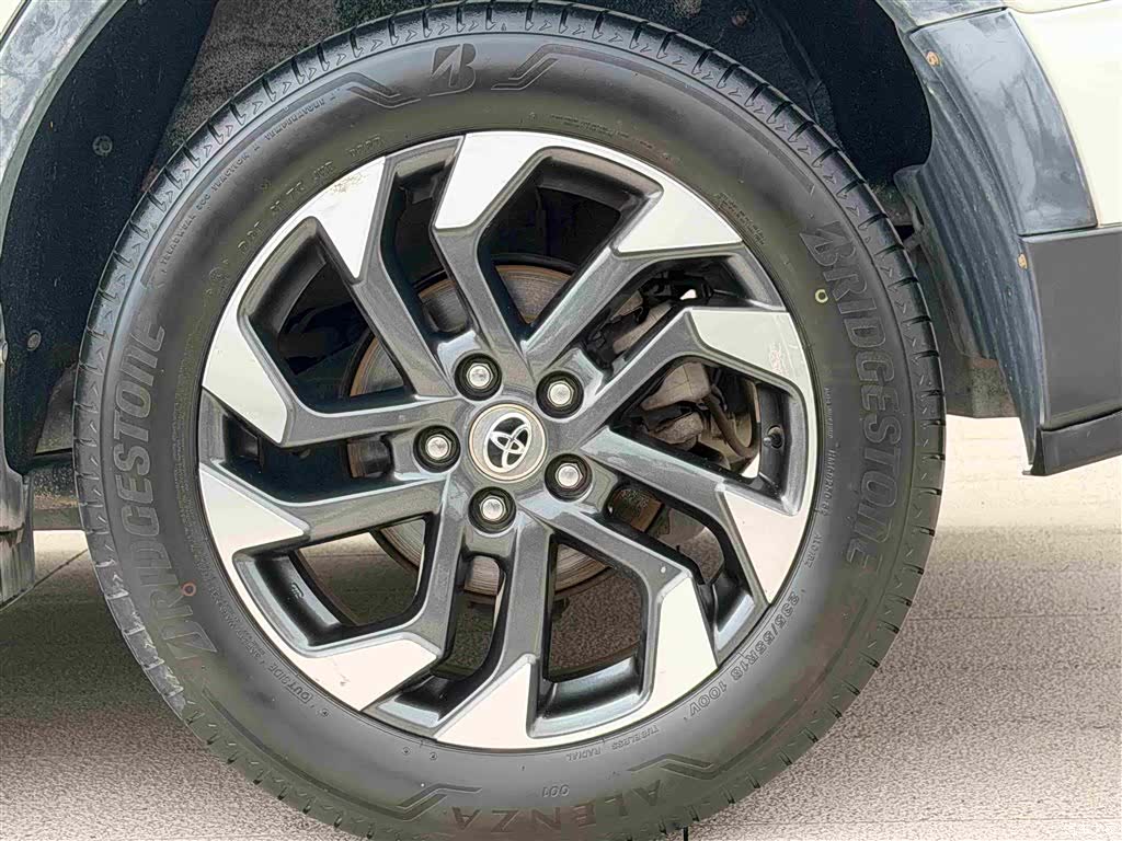 Toyota RAV4, 2016 16
