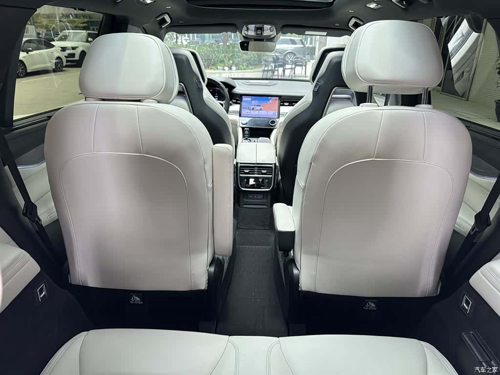 Lynk & Co 02, 2023 18