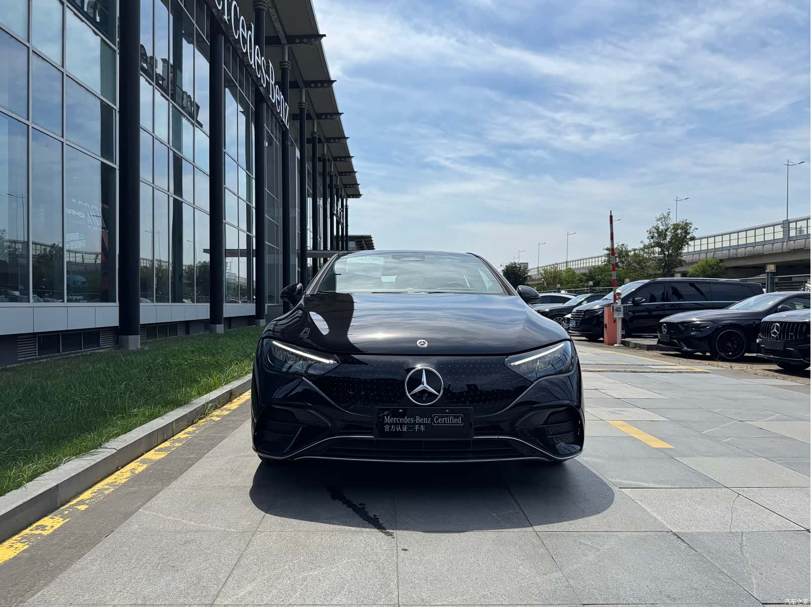 Mercedes-Benz EQE, 2025 2