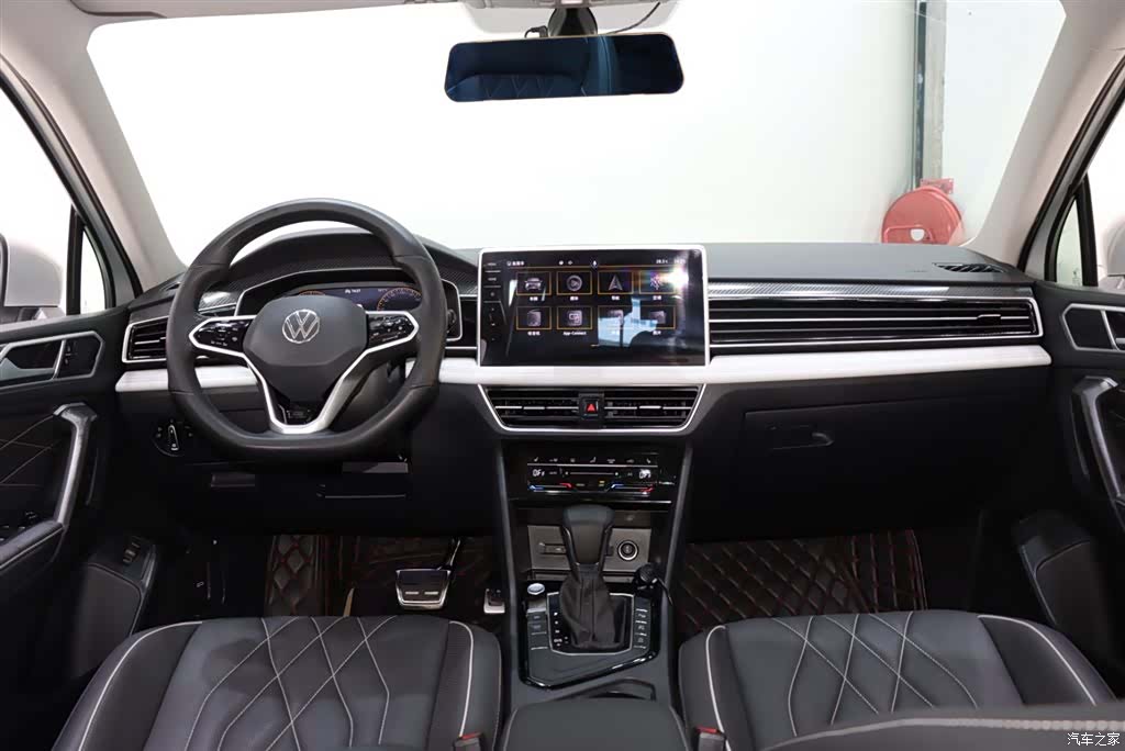 Volkswagen Tiguan L, 2022 12