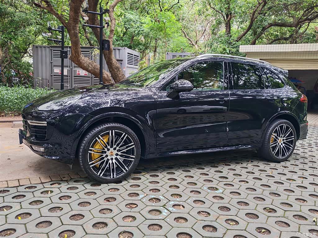 Porsche Cayenne, 2016 13