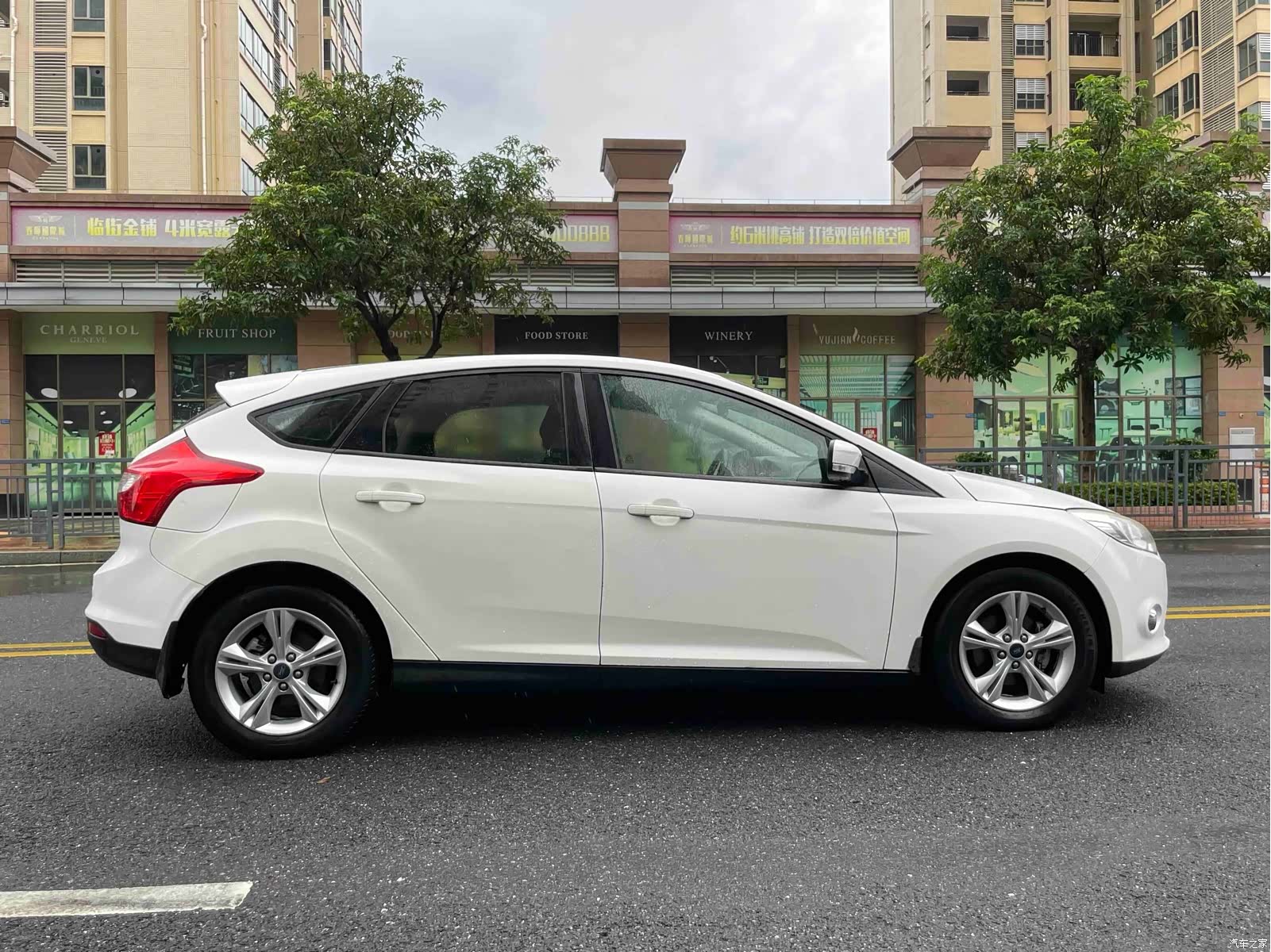 Ford Focus, 2014 6