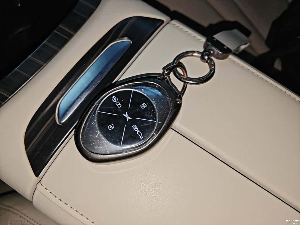 Xpeng P7, 2021 9