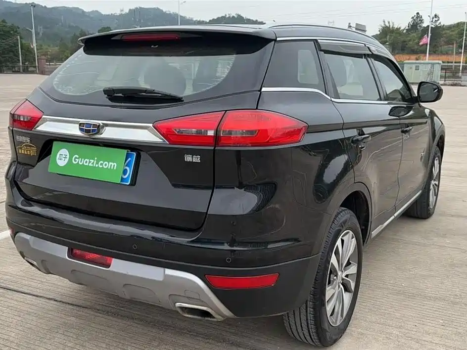 Geely Atlas