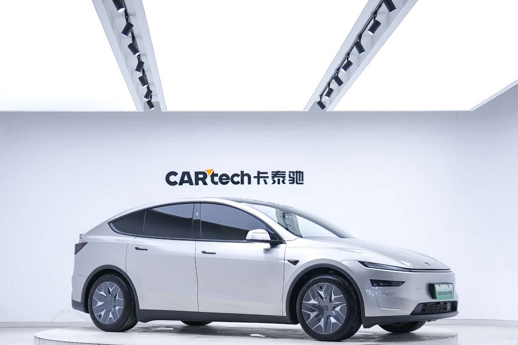 Tesla Model Y, 2026 3