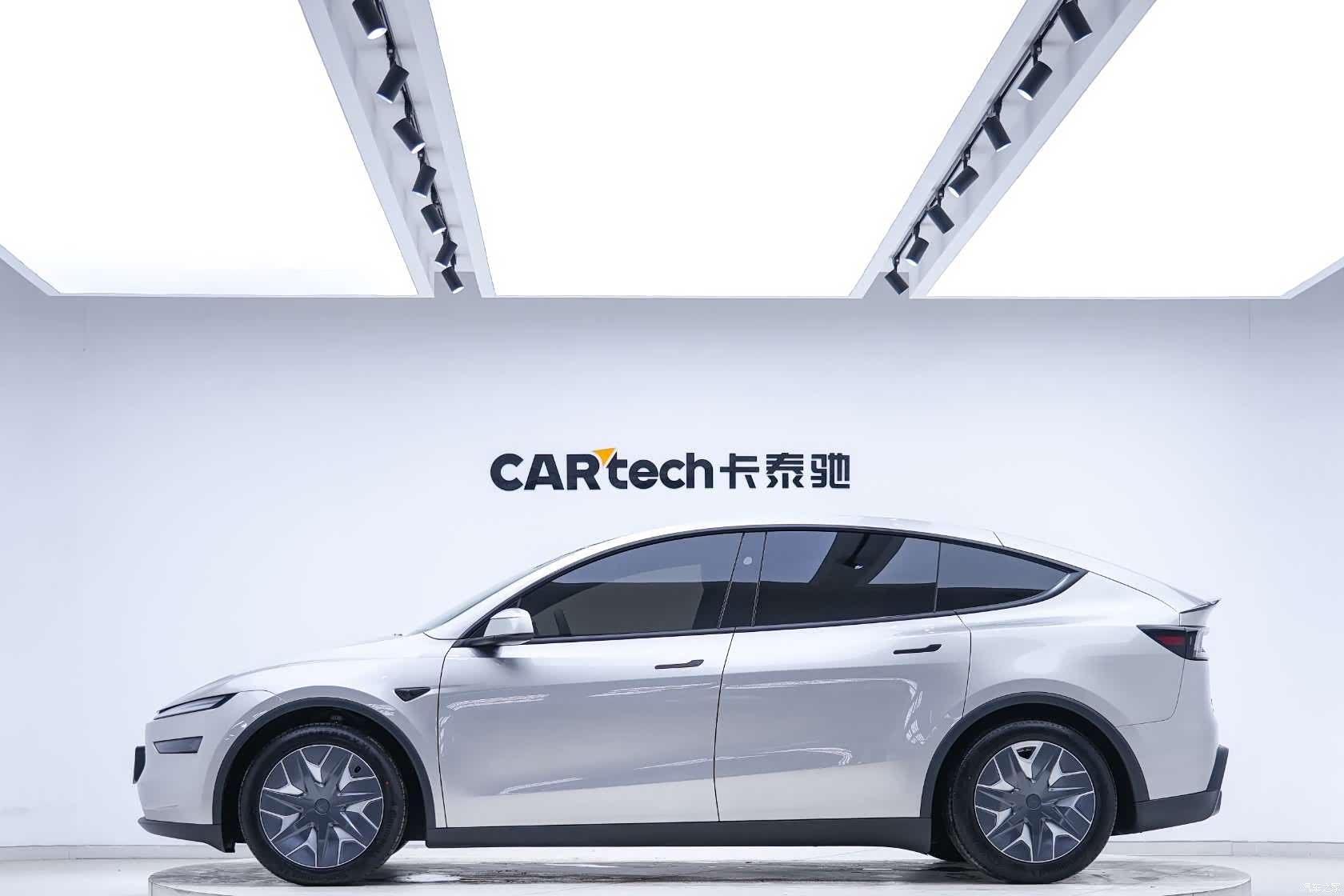 Tesla Model Y, 2026 2