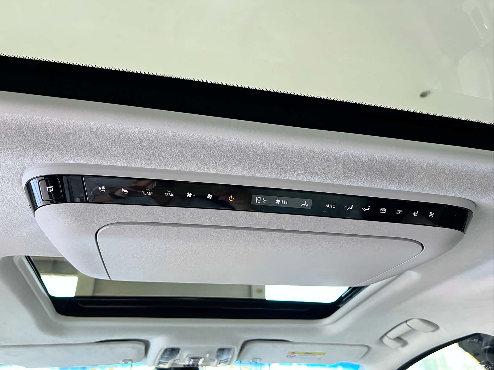 Buick GL8, 2025 25